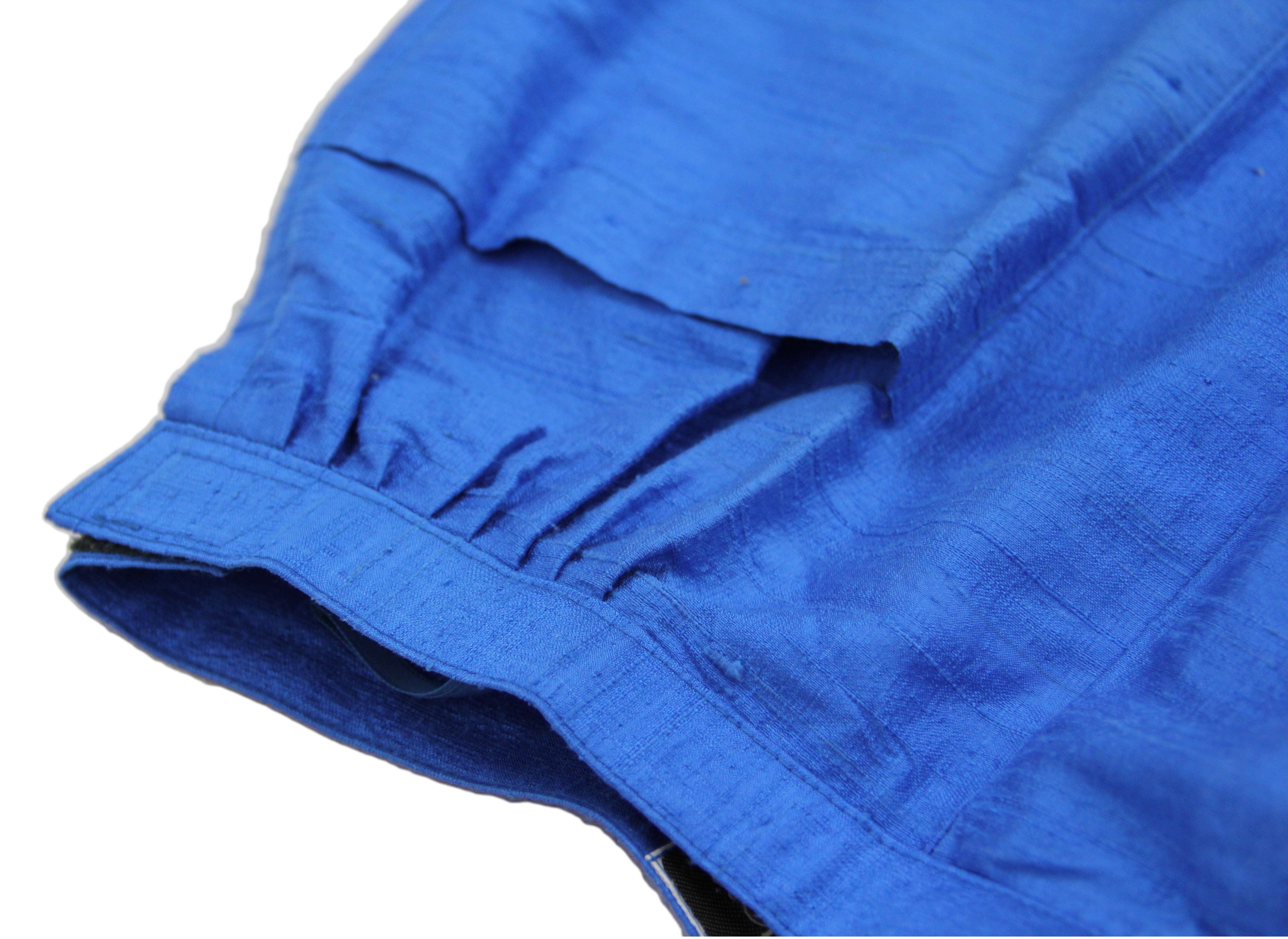 Women's Raw Silk Straight Leg Blue Bermuda Shorts, XS