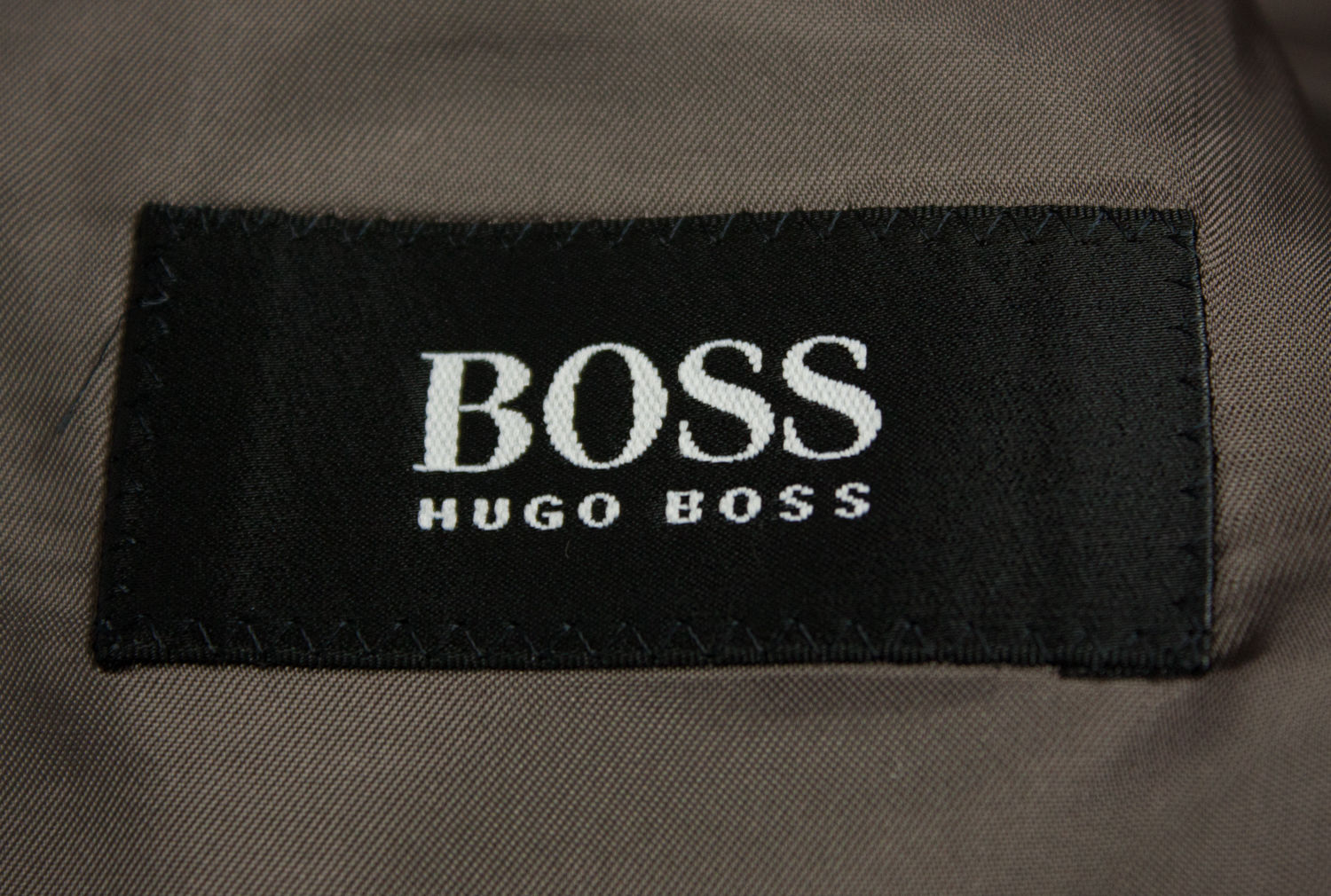 HUGO BOSS Wool-Cashmere 3 Button Blazer SIZE US 42L, EUR 102 - secondfirst
