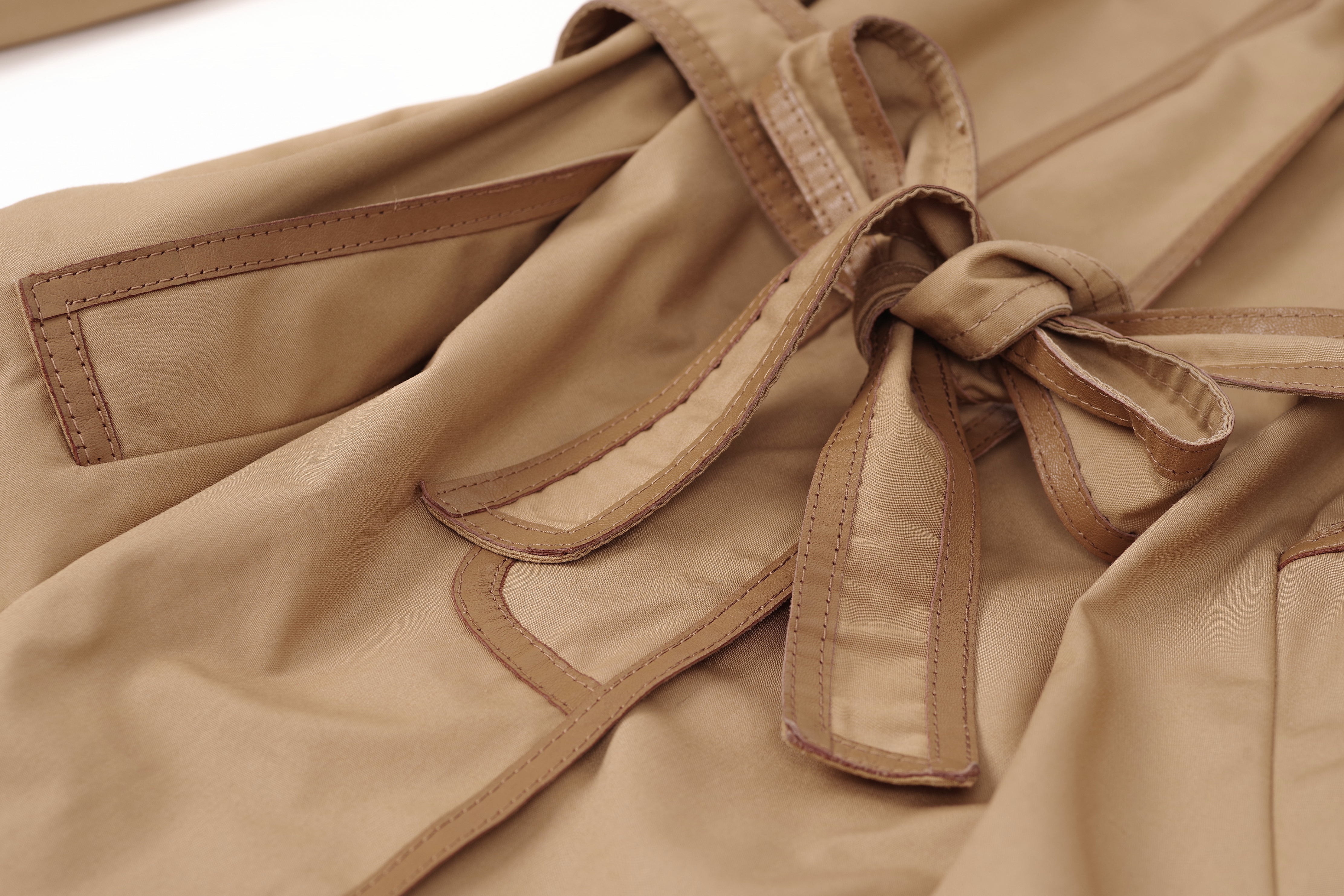Louis Feraud Vintage Khaki Brown Trench Coat w/ Leather Details, Women's M