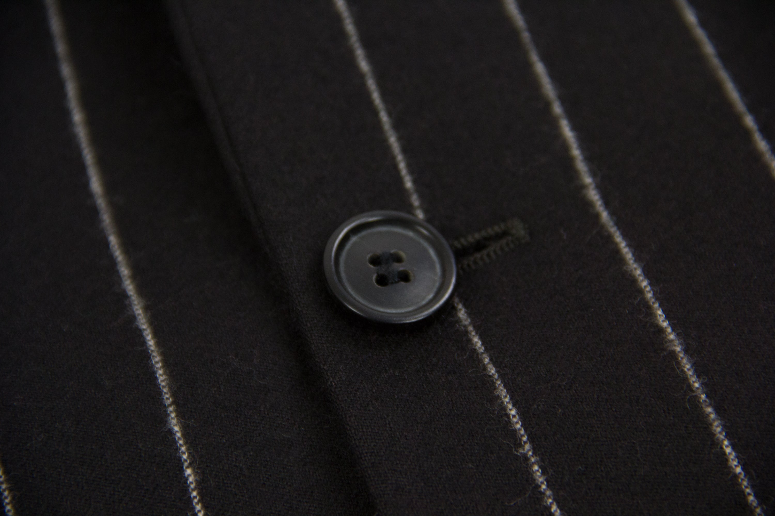 Hugo Boss Wool & Cashmere 2 Button Blazer Jacket US 42R, EU 52 - secondfirst