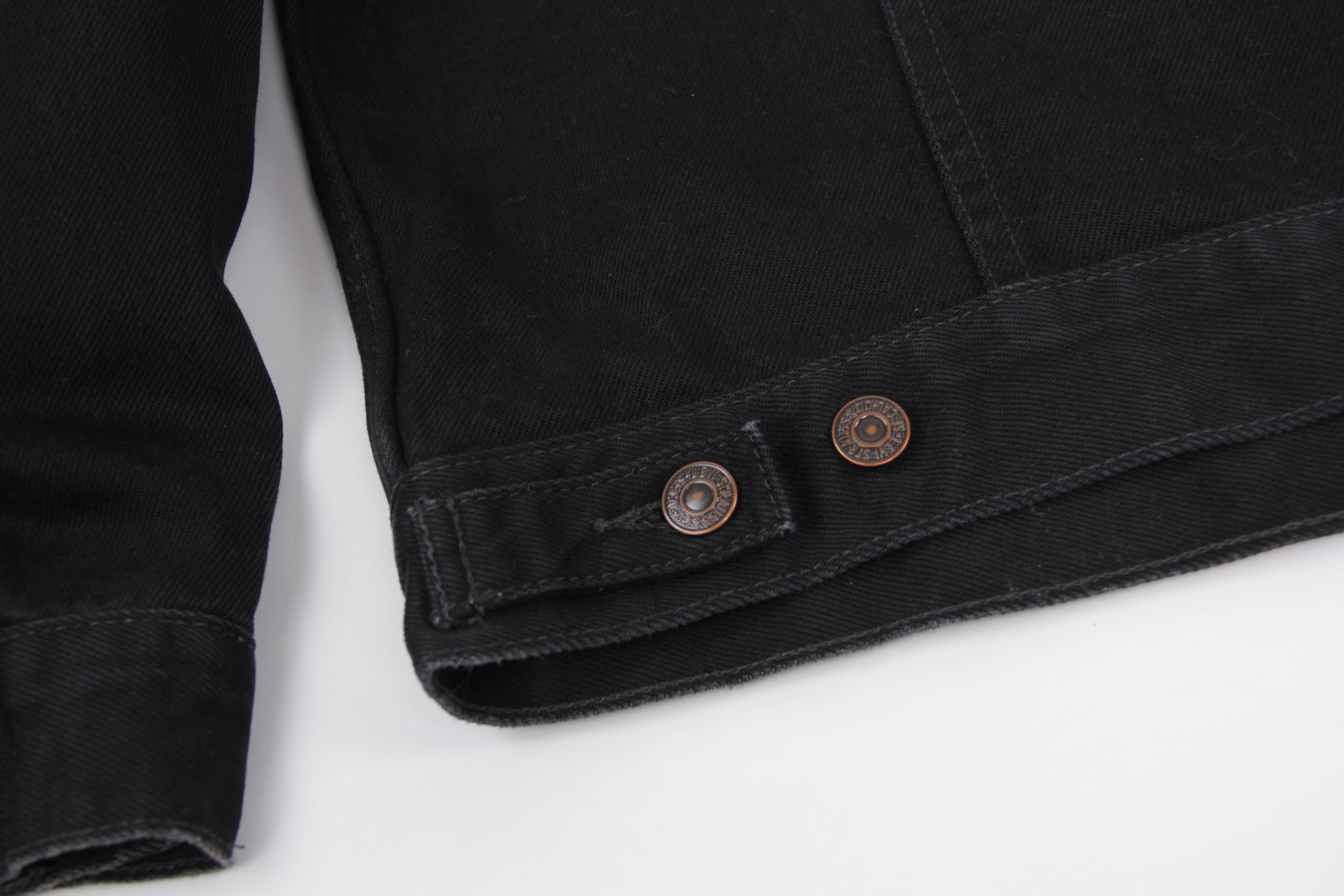 LEVI'S Men's Vintage Style Black Denim Trucker Jacket, XL